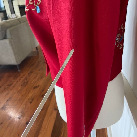 Manuel Cuevas Women's red cropped jacket - Picture 16 of 16